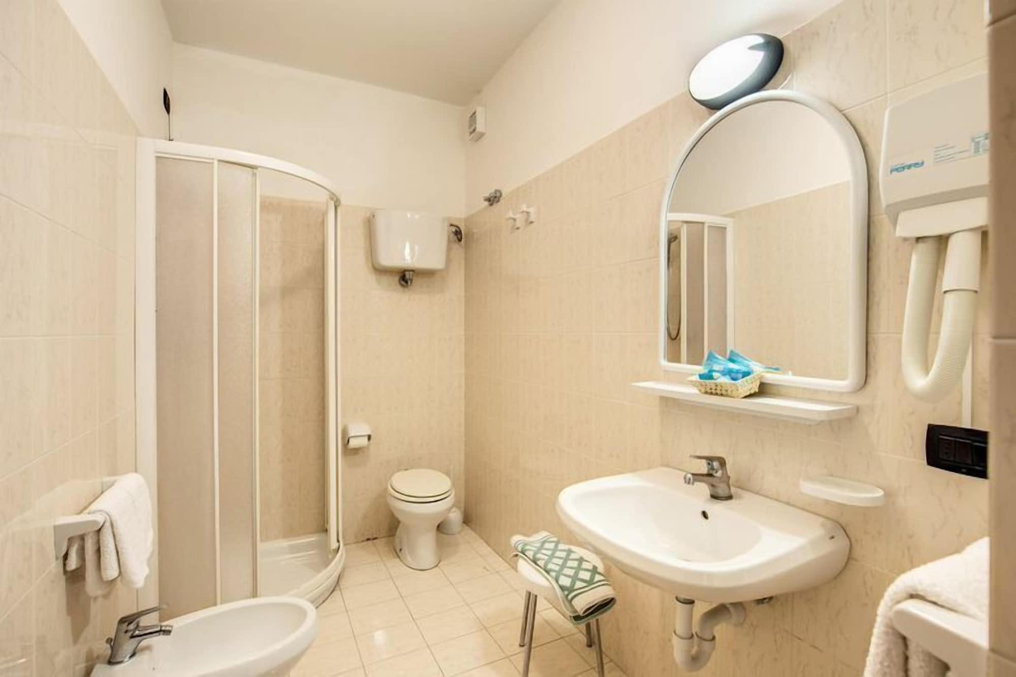 Hotel Roma Ассизи Экстерьер фото