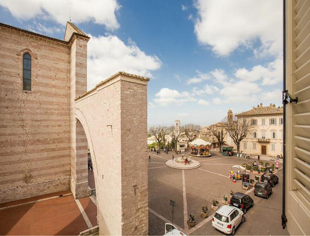 Hotel Roma Ассизи Экстерьер фото