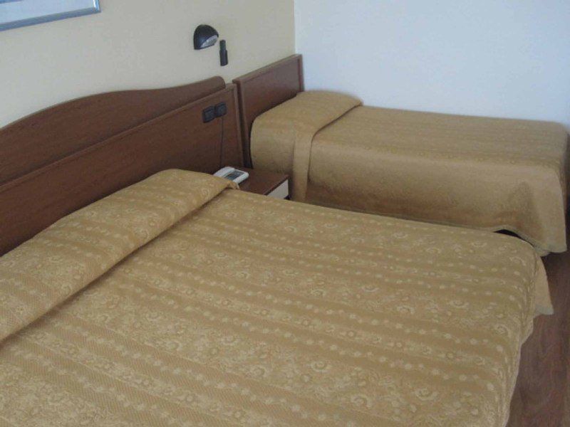Hotel Roma Ассизи Экстерьер фото